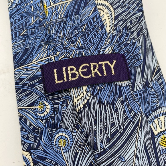 Liberty Of London 100% Silk Tie Blue Peacock Feathers Made In England Classic - Picture 2 of 5
